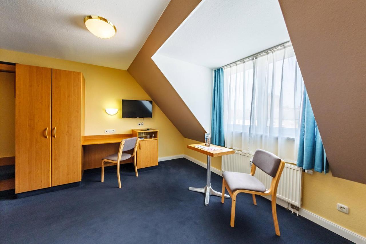 City-Pension Dessau-Roßlau Extérieur photo